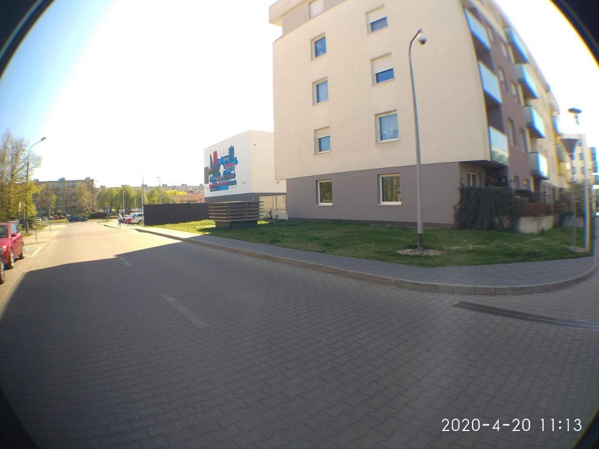 2060 Zwyciestwa 5G - Tanie Pokoje W Apartamencie - Samodzielne Zameldowanie - Self Check In Poznan Exterior photo